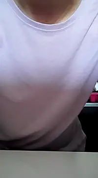 Snapshot of Moi_Lina chatting on March 7, 1:07 pm Moi Lina online show from March 7, 1:07 pm