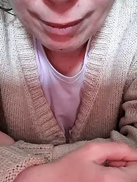 Snapshot of Moi_Lina chatting on November 12, 12:38 pm Moi Lina online show from November 12, 12:38 pm