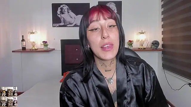 Snapshot of Mariana_Joness chatting on December 6, 8:26 am Mariana Joness online show from December 6, 8:26 am