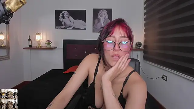 Snapshot of Mariana_Joness chatting on March 21, 6:38 am Mariana Joness online show from March 21, 6:38 am