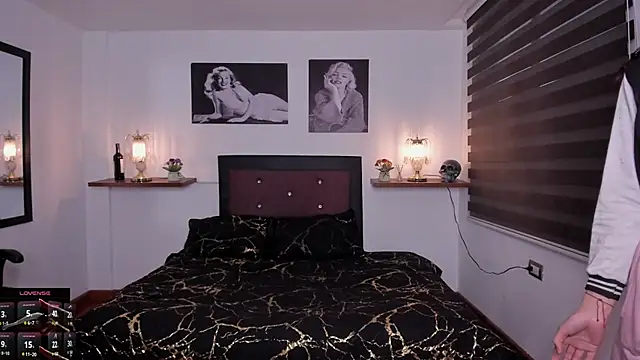 Snapshot of Mariana_Joness chatting on October 9, 1:58 am Mariana Joness online show from October 9, 1:58 am
