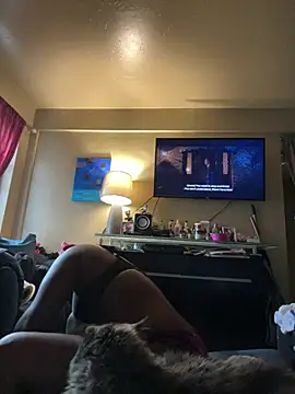 Snapshot of ChocolateBuns101 chatting on December 16, 6:49 pm ChocolateBuns101 online show from December 16, 6:49 pm