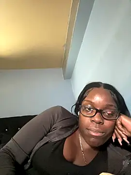 Snapshot of ChocolateBuns101 chatting on November 13, 8:30 pm ChocolateBuns101 online show from November 13, 8:30 pm