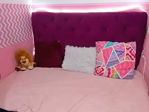 Snapshot of GiannaGoddes chatting on January 8, 3:40 am GiannaGoddes online show from January 8, 3:40 am