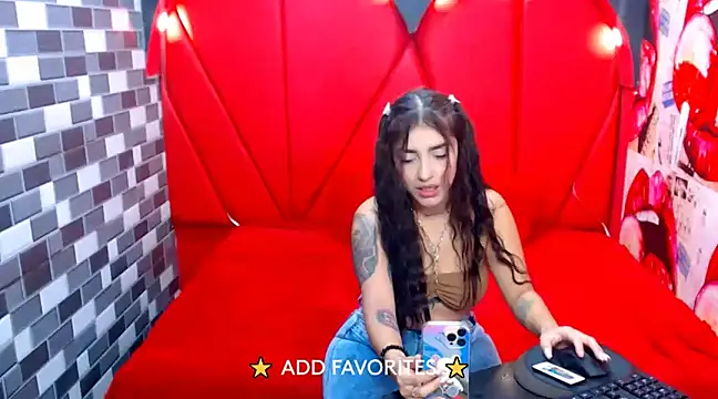 lorensweet77 online show from January 4, 5:58 pm