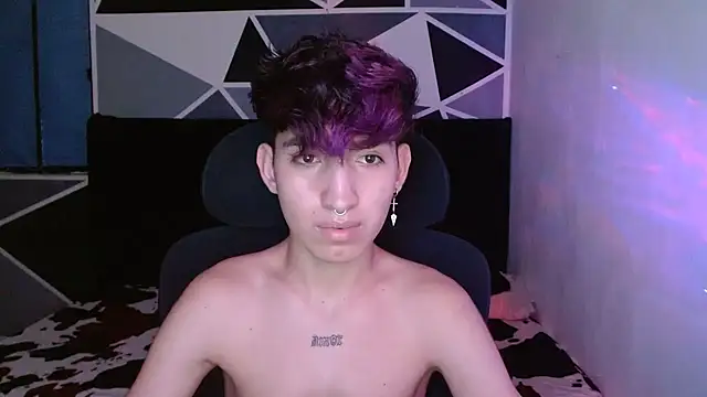 littlextreme online show from December 18, 8:31 am