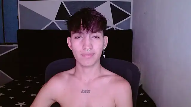 littlextreme online show from December 23, 12:57 am