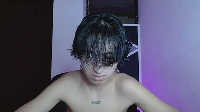 littlextreme online show from April 3, 3:15 am