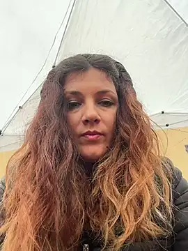 Snapshot of DaisyVibesss chatting on March 1, 9:55 am DaisyVibesss online show from March 1, 9:55 am