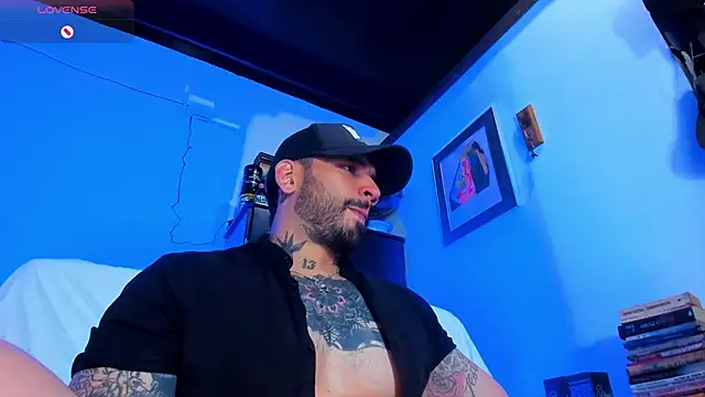 Snapshot of CamiloGray_ chatting on January 27, 1:09 pm CamiloGray online show from January 27, 1:09 pm