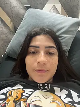 Snapshot of cutesarah_ chatting on January 18, 1:30 am cutesarah  online show from January 18, 1:30 am