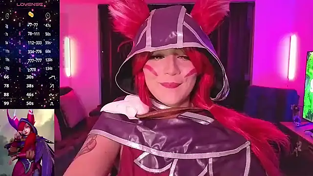 Snapshot of cutesarah_ chatting on October 18, 1:30 am cutesarah  online show from October 18, 1:30 am