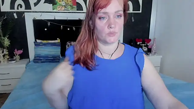 Snapshot of SinFulTitsDD chatting on January 2, 10:44 pm SinFulTitsDD online show from January 2, 10:44 pm