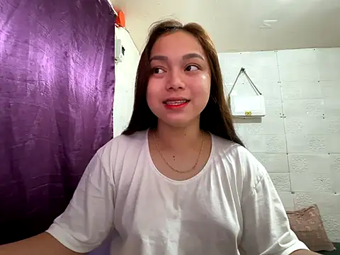 SweetieAngelx online show from September 10, 8:31 pm