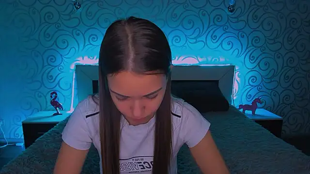 AlexaBarkley online show from December 5, 3:26 am