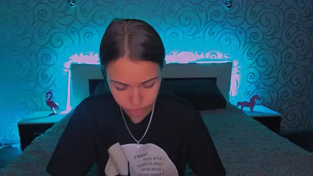 AlexaBarkley online show from December 9, 6:34 am