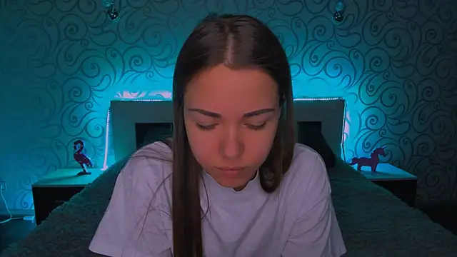 AlexaBarkley online show from December 12, 3:21 am