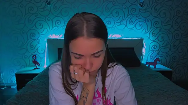 AlexaBarkley online show from December 16, 6:21 am