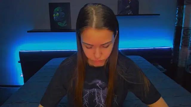 AlexaBarkley online show from December 31, 3:01 am