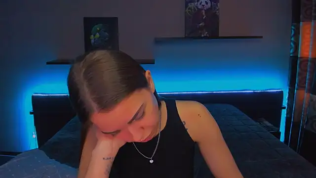 AlexaBarkley online show from February 12, 6:19 am