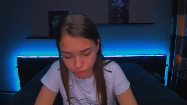 AlexaBarkley online show from February 13, 6:09 am