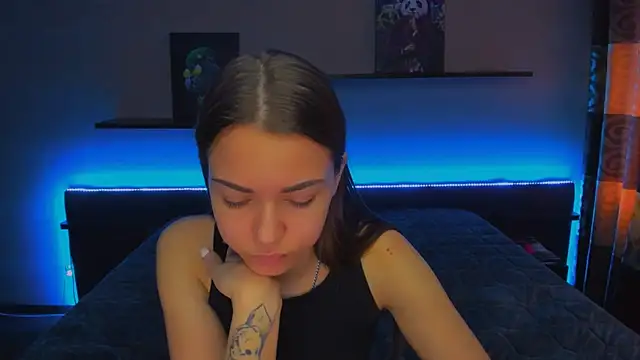 AlexaBarkley online show from February 26, 6:26 am