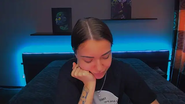 AlexaBarkley online show from March 4, 6:26 am