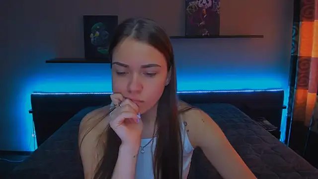 AlexaBarkley online show from March 13, 3:11 am