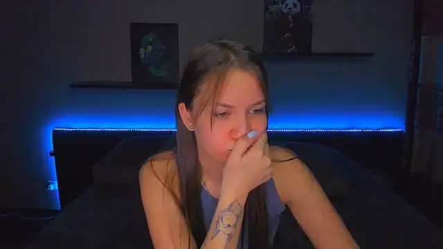 AlexaBarkley online show from February 6, 12:26 am