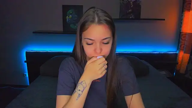 AlexaBarkley online show from April 20, 12:35 am