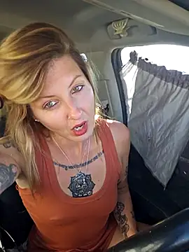 SheIsSomething online show from October 26, 9:42 pm