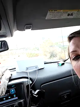 SheIsSomething online show from April 10, 11:53 pm