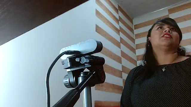 Candy browm1 online show from February 14, 12:36 pm