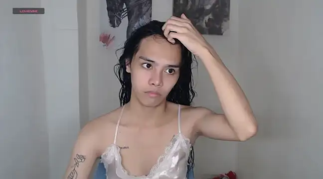 Snapshot of shecutie69 chatting on December 16, 4:38 pm shecutie69 online show from December 16, 4:38 pm