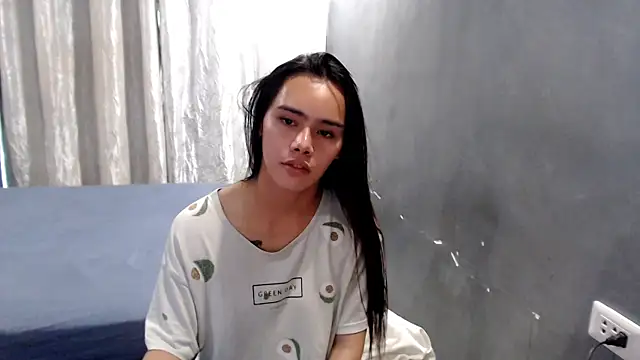 Snapshot of shecutie69 chatting on May 2, 12:59 am shecutie69 online show from May 2, 12:59 am