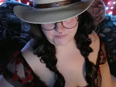 Snapshot of ThickBones chatting on March 19, 6:23 pm ThickBones online show from March 19, 6:23 pm