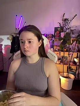 sweetest pie online show from March 15, 4:13 pm