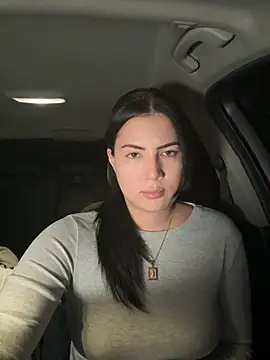 clairewntr online show from December 8, 10:36 pm