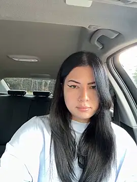 clairewntr online show from December 17, 1:27 pm