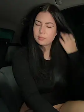 clairewntr online show from December 26, 11:32 am