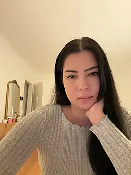 clairewntr online show from January 14, 7:53 pm