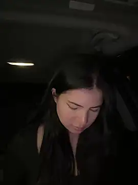 clairewntr online show from March 4, 9:43 pm