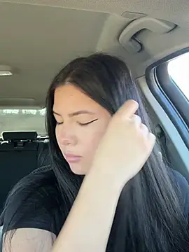 clairewntr online show from March 19, 3:29 pm