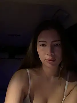 clairewntr online show from May 24, 8:58 pm