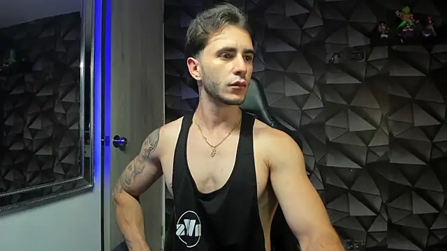 Latino stud4u online show from March 14, 12:32 am