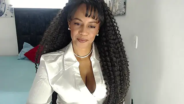 Snapshot of yeli_xxx chatting on June 11, 7:23 pm yeli xxx online show from June 11, 7:23 pm