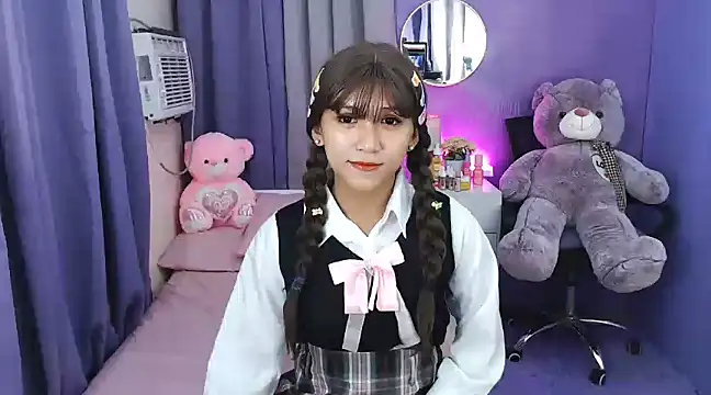 Snapshot of urlovelyfreya chatting on February 18, 4:16 pm urlovelyfreya online show from February 18, 4:16 pm