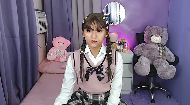 Snapshot of urlovelyfreya chatting on February 22, 3:36 pm urlovelyfreya online show from February 22, 3:36 pm