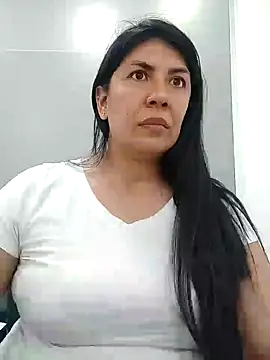 aisha latina online show from January 21, 9:25 pm