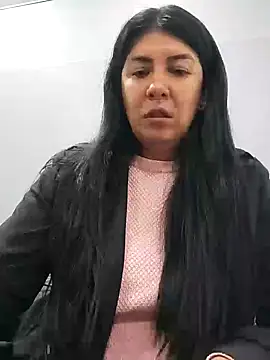 aisha latina online show from February 3, 2:24 pm